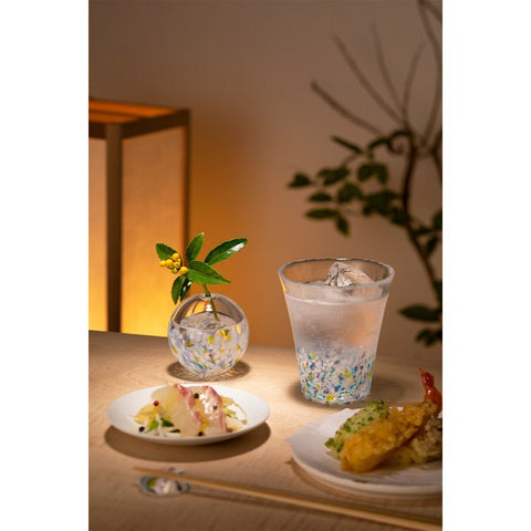 Japan Tsugaru VIDRO Japan's Four Seasons Handmade Glass Single Vase - Snow Light