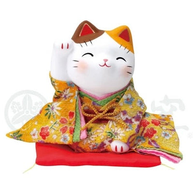Yakushigama Lucky Cat，
 Chirimen Maneki Neko (right hand raised, large) #7553