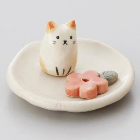 Japanese Craftsman House Cat Incense Holder (K4329)