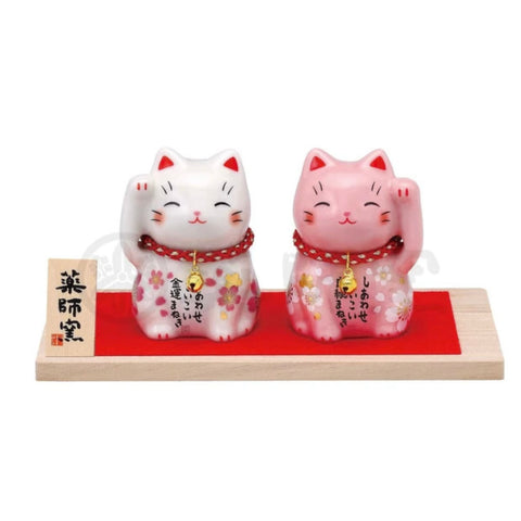 Yakushigama Lucky Cat， cherry blossoms in full bloom colorful good luck and fortune #7819