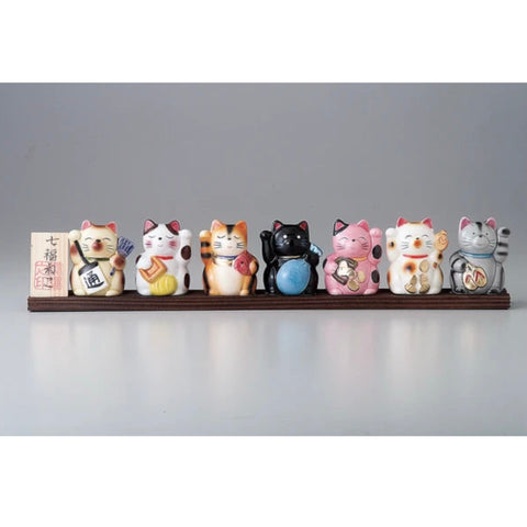Japanese Craftsman House Seven Lucky Cats Seto-yaki (K4568)