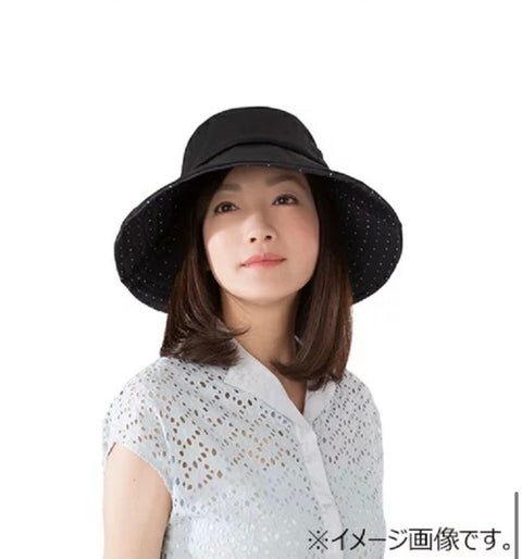 Japan UV CUT Single-Sided Foldable Sun Hat with Heat Shielding (No Wired Brim) – Black with White Polka Dots on Underside of Brim